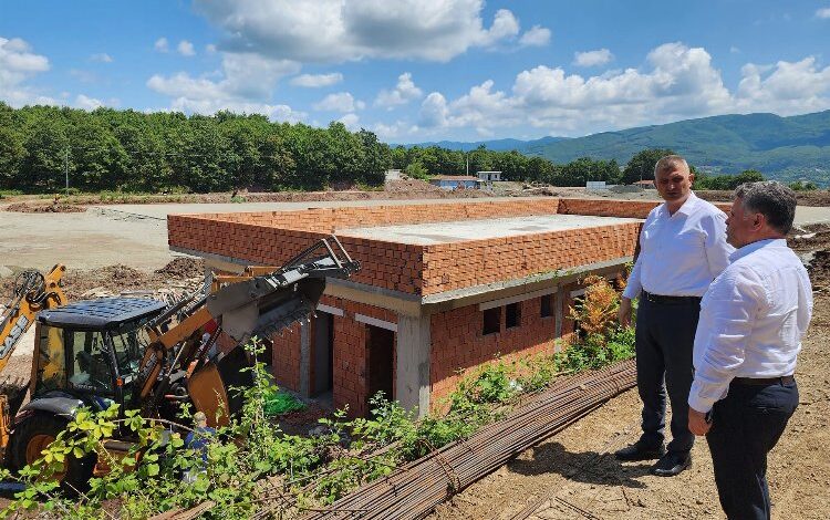 Gölcük Hasaneyn’de sportif tesis şekilleniyor Gölcük Hasaneyn’de sportif tesis şekilleniyor