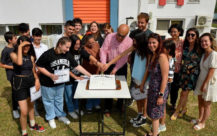 Antalya Muratpaşa’da pastalı mezuniyet Antalya Muratpaşa’da pastalı mezuniyet