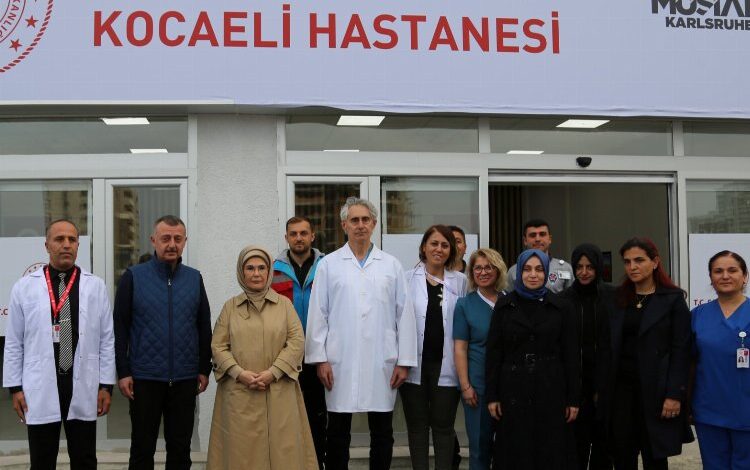 Emine Erdoğan’dan Kocaeli Büyükşehir Hastanesi’ne övgü Emine Erdoğan’dan Kocaeli Büyükşehir Hastanesi’ne övgü