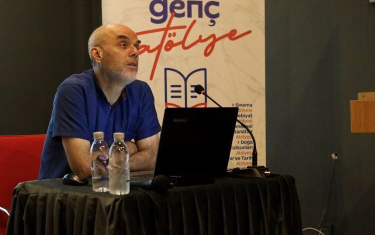 Sakarya’da ‘Genç Atölye’de sinema konuşuldu