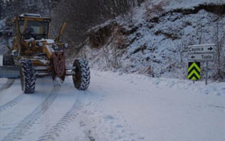 Bursa İnegöl’de 10 ekiple kar seferberliği Bursa İnegöl’de 10 ekiple kar seferberliği