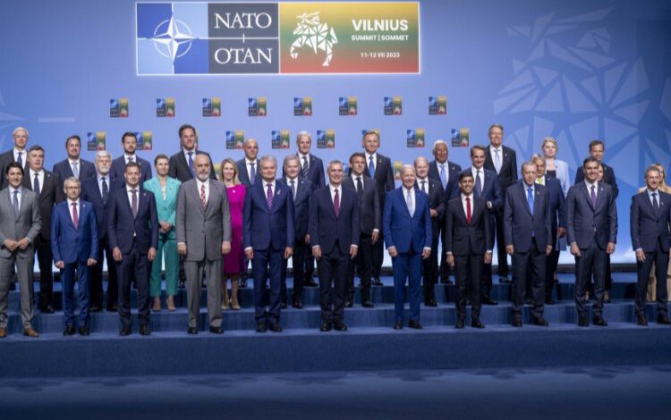 Liderler zirvede ‘aile fotoğrafı’ verdi Liderler zirvede ‘aile fotoğrafı’ verdi