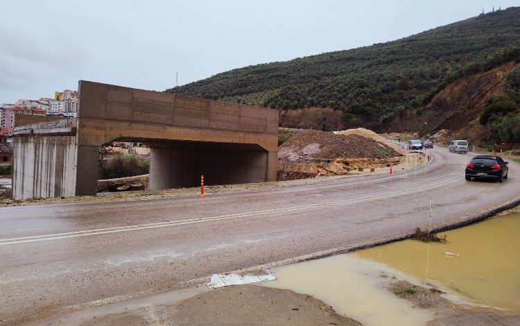 Bursa Gemlik’te Çukurbahçe Köprülü Geçişi tehlike saçıyor