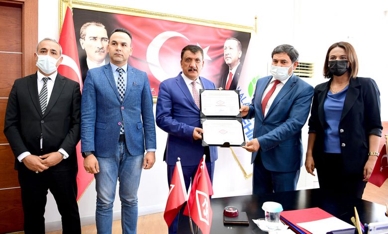 Malatya’da ‘İş Sağlığı ve Güvenliği Yönetimi’ belgelendi Malatya’da ‘İş Sağlığı ve Güvenliği Yönetimi’ belgelendi