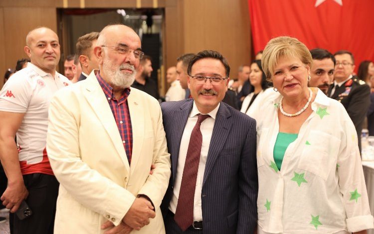 Vali Gökmen Çiçek’in “18 Mart Şehitler Günü ve Çanakkale Zaferi” mesajı