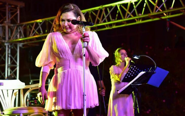 Manisa Demirci’de Kutsi ve Deniz Seki konseri Manisa Demirci’de Kutsi ve Deniz Seki konseri