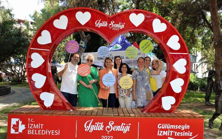 İzmit Çarşısı 2’nci İyilik Şenliği başladı