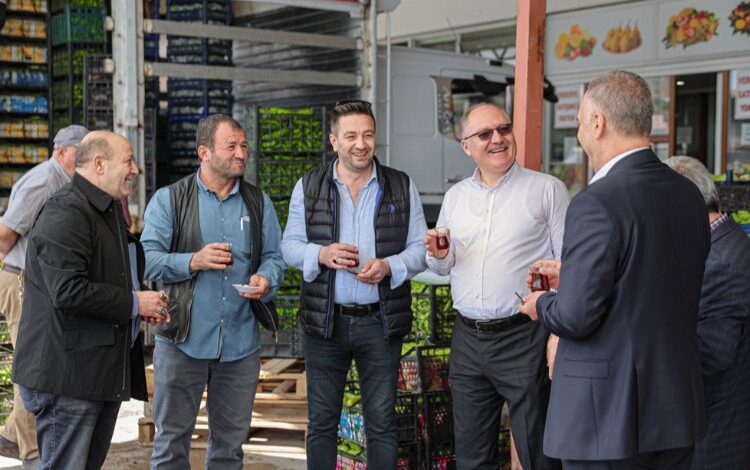 Sivas’ta Hal esnafından Başkan Bilgin’e teşekkür