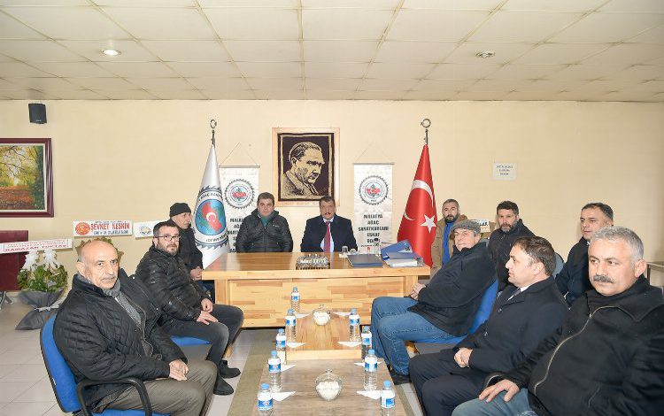 Başkan Gürkan’dan Malatya Ağaç Sanatkârları Odasına ziyaret Başkan Gürkan’dan Malatya Ağaç Sanatkârları Odasına ziyaret