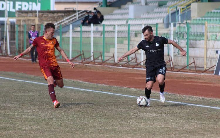 Liderle başa baş dişe diş mücadele etti