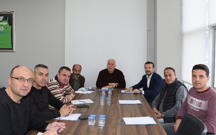 Manisa Büyükşehir Belediyespor’da gündem toplantısı