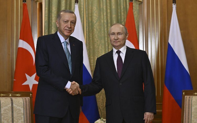 Soçi’de ikili görüşme başladı Soçi’de ikili görüşme başladı