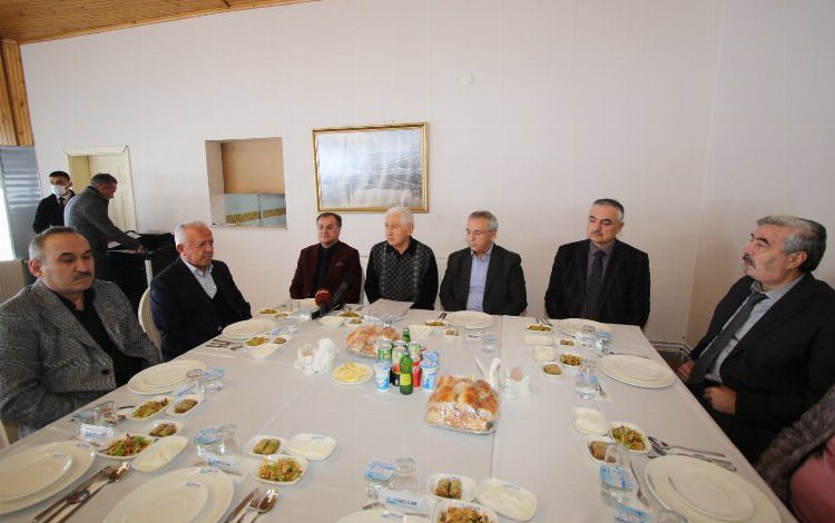 Kayseri Hacılar’dan öğrencilere burs Kayseri Hacılar’dan öğrencilere burs