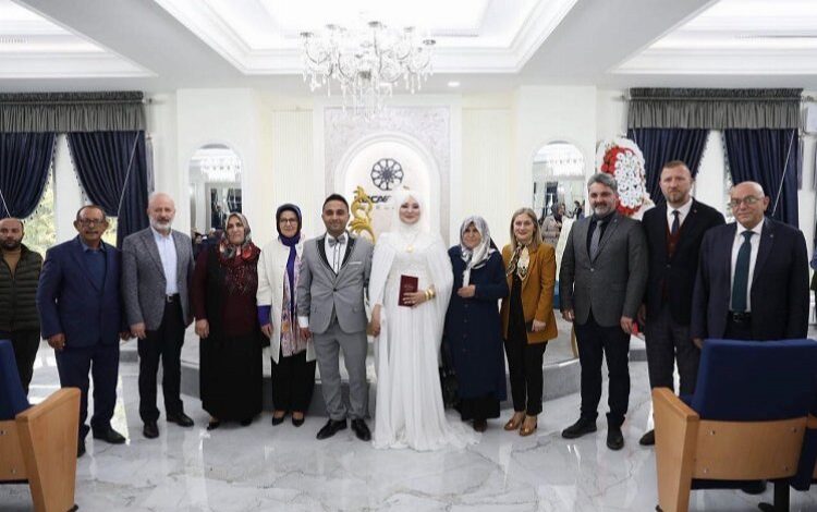 Kayseri Kocasinan’dan yeni çiftlere yeni salon