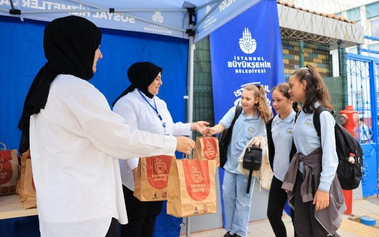 İstanbul’da 900 bin öğrenciye beslenme desteği İstanbul’da 900 bin öğrenciye beslenme desteği