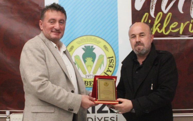 Sakarya Ferizli’de bayram buluşması Sakarya Ferizli’de bayram buluşması