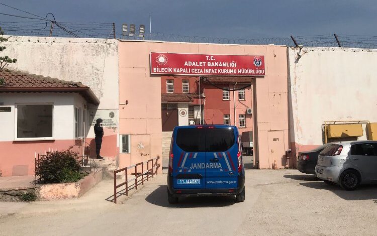 Bilecik’te kablo hırsızları Jandarma’dan kaçamadı