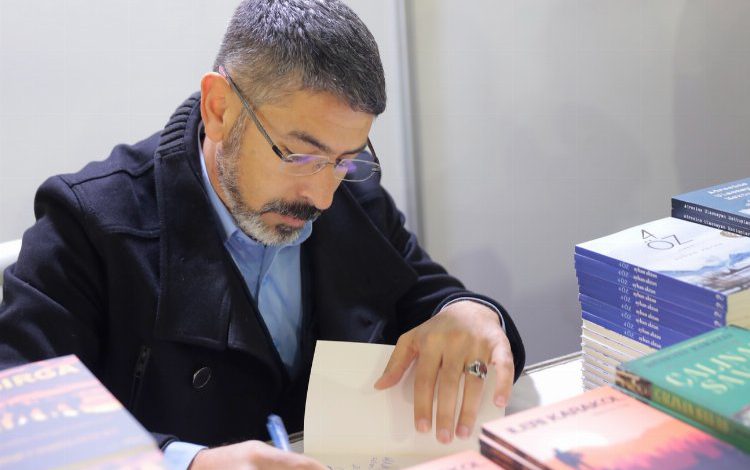 Nevşehir Kitap Fuarı’nda Behçet Alkan’dan imza günü Nevşehir Kitap Fuarı’nda Behçet Alkan’dan imza günü