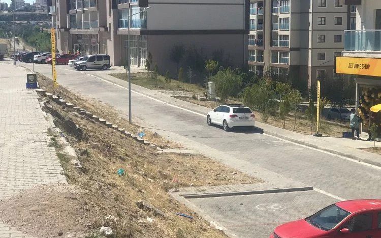 Okul için değil tekel bayi için merdiven