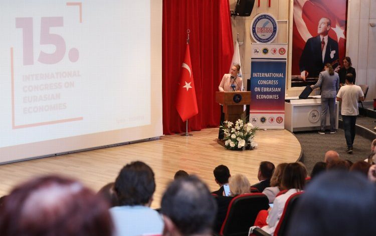 DEÜ, uluslararası kongreye ev sahipliği yaptı DEÜ, uluslararası kongreye ev sahipliği yaptı