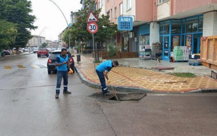 Kocaeli Büyükşehir sağanak yağış öncesi teyakkuza geçti Kocaeli Büyükşehir sağanak yağış öncesi teyakkuza geçti
