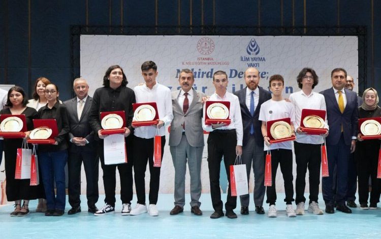 ‘Nehirden Denize Özgür Filistin’de ödüller sahiplerini buldu ‘Nehirden Denize Özgür Filistin’de ödüller sahiplerini buldu