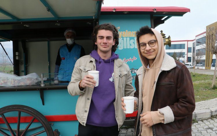 Manisa Büyükşehir’den MCBÜ’lü öğrencilere çorba ikramı