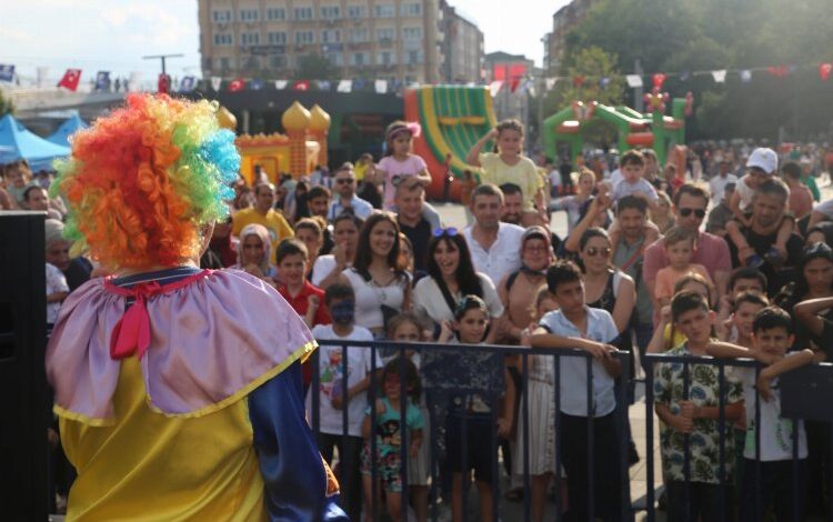 Kocaeli’nin sokakları bu bayram da şenlenecek Kocaeli’nin sokakları bu bayram da şenlenecek