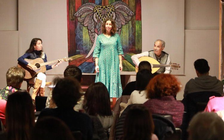 En Uzun Gecede Büyüklere Masallar En Uzun Gecede Büyüklere Masallar