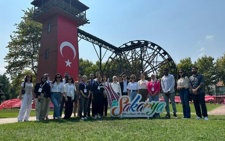 Sakarya’nın örnek projelerine 18 ülkeden ‘genç’ mercek Sakarya’nın örnek projelerine 18 ülkeden ‘genç’ mercek