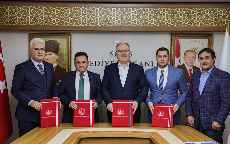 Sivas Belediyesi’nde yemek ücretlerine net 1.350 TL zam Sivas Belediyesi’nde yemek ücretlerine net 1.350 TL zam