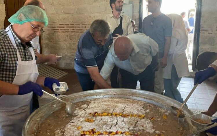 İmaret Müzesi’nin kazanlarında aşure kaynadı