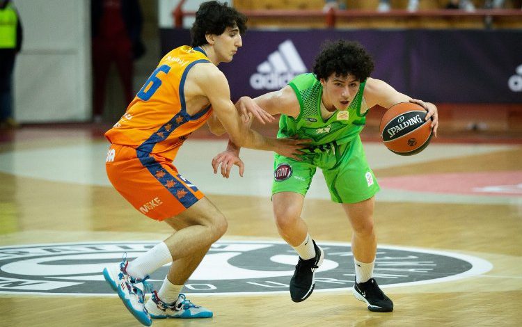 Genç TOFAŞ doludizgin