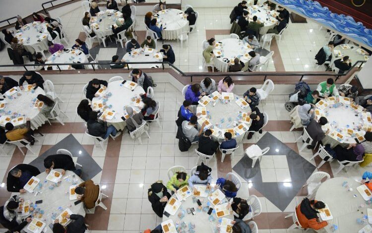 Bursa Yıldırım’da Ramazan bereketi paylaşılıyor Bursa Yıldırım’da Ramazan bereketi paylaşılıyor