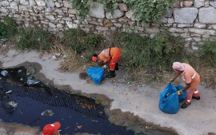 Milas’ta dere temizlikleri sürüyor Milas’ta dere temizlikleri sürüyor