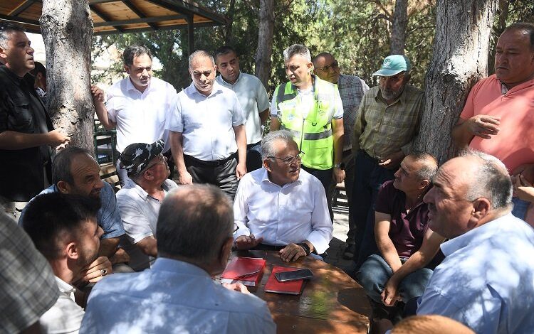 Memduh Büyükkılıç Yemliha sakinleriyle buluştu Memduh Büyükkılıç Yemliha sakinleriyle buluştu