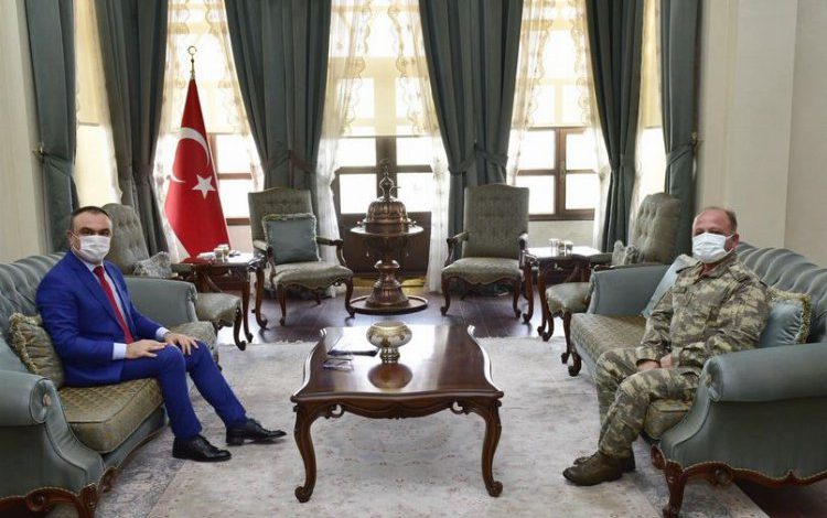 Tuğgeneral Oruçoğlu’ndan, Vali Soytürk’e ziyaret Tuğgeneral Oruçoğlu’ndan, Vali Soytürk’e ziyaret