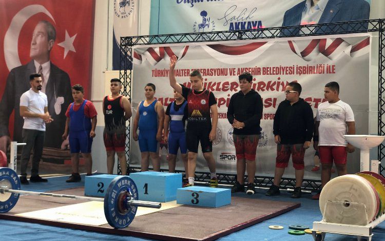 Nevşehir halterde şampiyon çıkardı Nevşehir halterde şampiyon çıkardı
