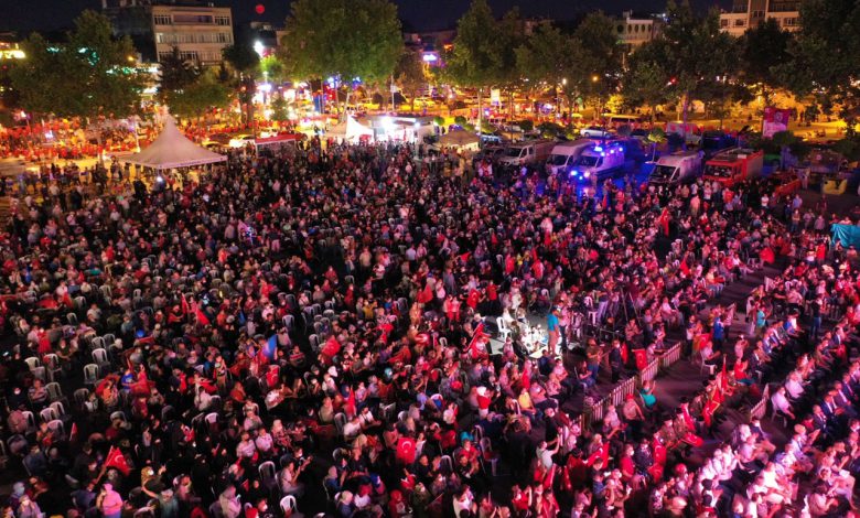 Sakarya, Demokrasi Meydanı’nda buluştu Sakarya, Demokrasi Meydanı’nda buluştu