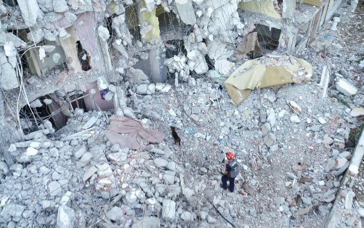 Gerçek enkazda deprem tatbikatı