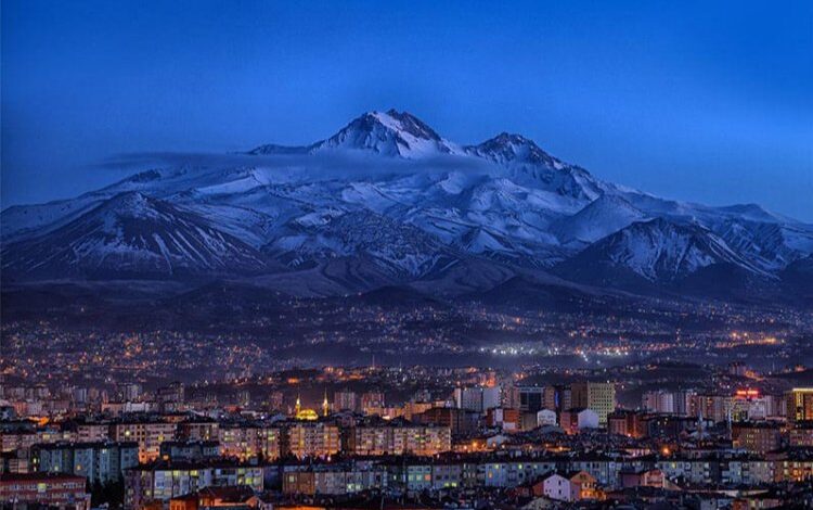 Erciyes Dağı’nda Plaj Voleybolu heyecanı Erciyes Dağı’nda Plaj Voleybolu heyecanı