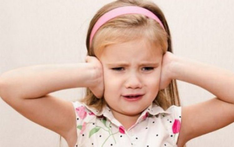 Olumsuz davranışlar çocukluk travmalarına mı bağlı? Olumsuz davranışlar çocukluk travmalarına mı bağlı?