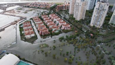 Deniz taştı, İzmir bu hale geldi