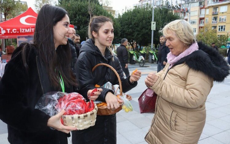 İzmit Belediyesi’nden kadına yönelik şiddet farkındalığı