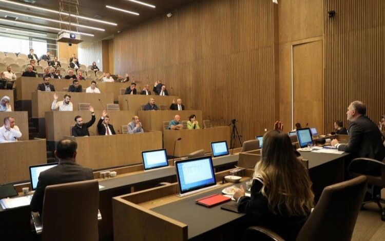 Bursa İnegöl Belediye Meclisi performans programını görüşüyor Bursa İnegöl Belediye Meclisi performans programını görüşüyor