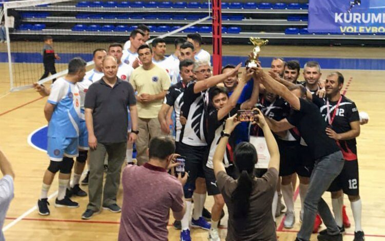 Kütahya’da kurumlararası Voleybol Turnuvası sonuçlandı Kütahya’da kurumlararası Voleybol Turnuvası sonuçlandı