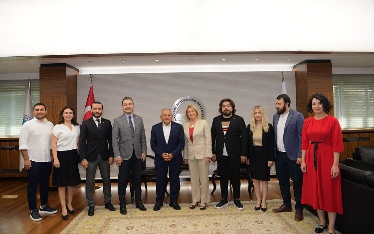 Kayseri eczacılardan Büyükşehir’e ziyaret Kayseri eczacılardan Büyükşehir’e ziyaret