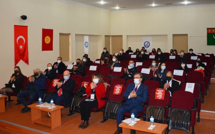 EÜ’de 1. Bilim Şenliği ‘Lisansüstü Tez Buluşmaları yapıldı