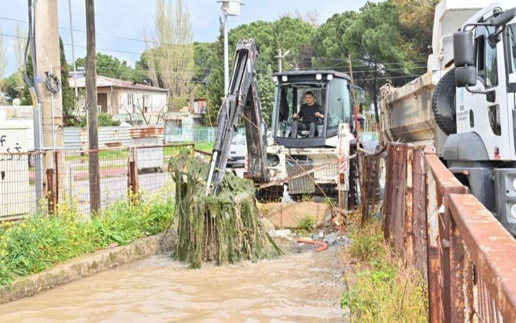 Manisa’ya dakikada 1,2 kilogram yağış düştü! Manisa’ya dakikada 1,2 kilogram yağış düştü!