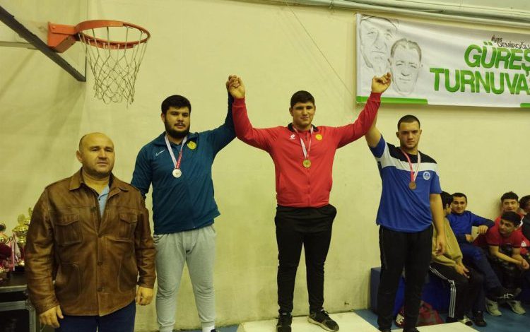 Kocaelili sporcular kürsüde yerini aldı Kocaelili sporcular kürsüde yerini aldı